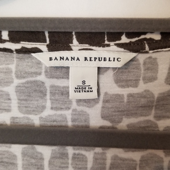 64 Banana Republic brown animal print top Sz S - Picture 4 of 5
